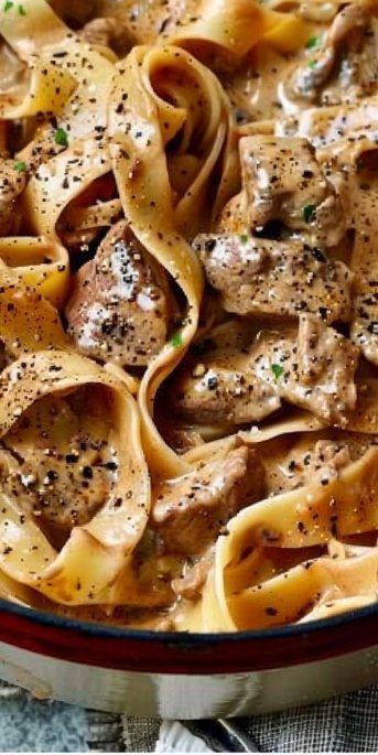 Pioneer Woman Slow Cooker Beef Stroganoff
