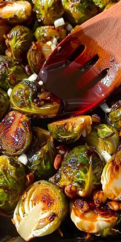 Maple-Balsamic Roasted Brussels Sprouts 4 Maple-Balsamic Roasted Brussels Sprouts