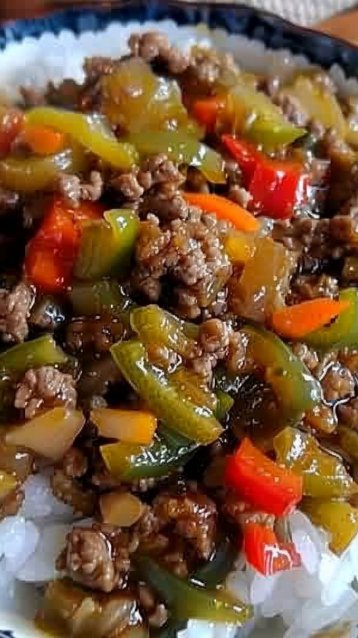 Beef and Pepper Rice Bowls