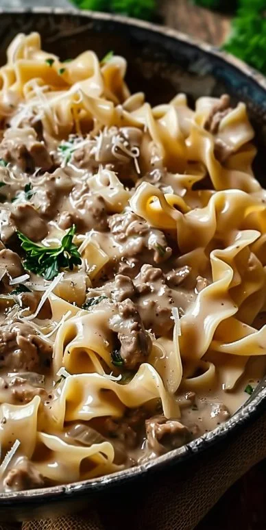 Easy Ground Beef Stroganoff 4 Delicious plate of Easy Ground Beef Stroganoff with noodles and creamy sauce