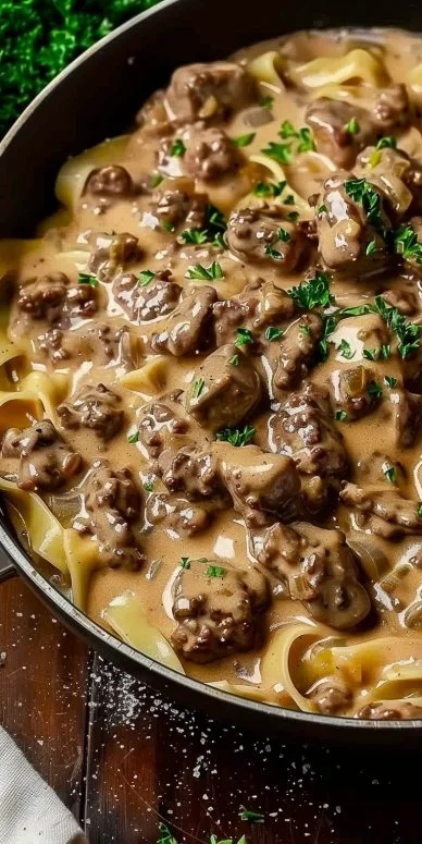 Quick Hamburger Stroganoff Skillet 4 Delicious hamburger stroganoff skillet ready to serve
