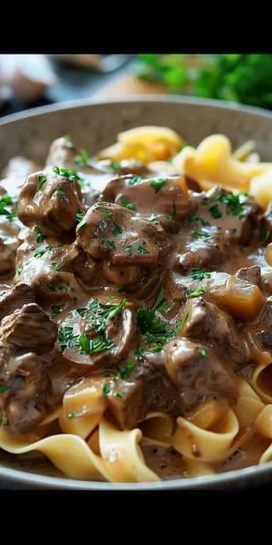 Best Beef Stroganoff Recipe in 30 Minutes