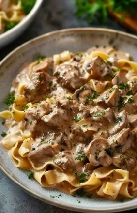 Creamy Beef Stroganoff 5 Creamy Beef Stroganoff