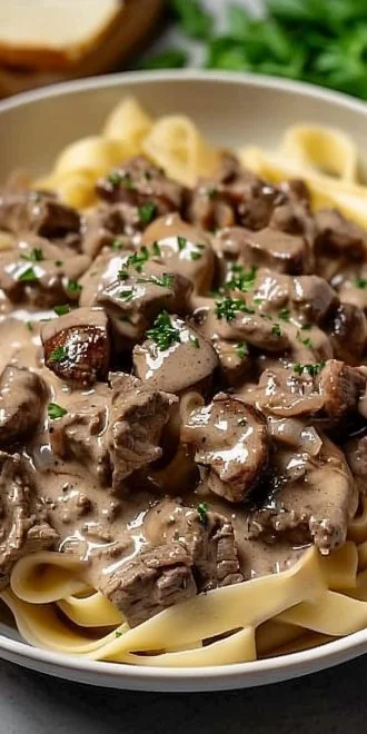 Easy Crockpot Beef Stroganoff That’s Comfort in Every Bite