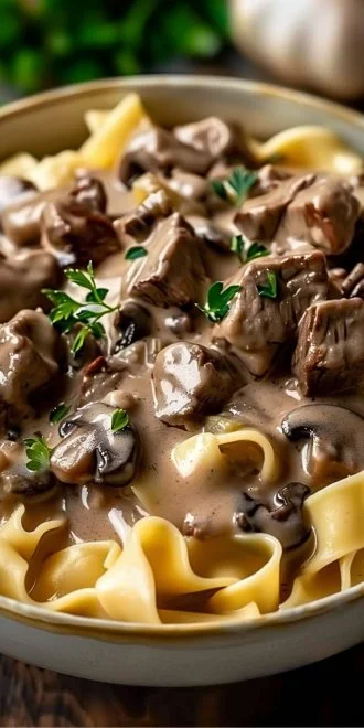 Easy Slow Cooker Beef Stroganoff 5 Easy Slow Cooker Beef Stroganoff Recipe for Comforting Meals