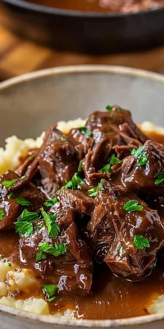 Hearty Comfort Slow Cooker Beef Manhattan