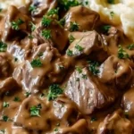 irresistibly creamy slow cooker beef stroganoff de 2026 01 17 172504 1