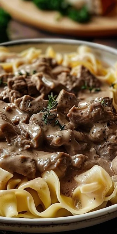 Old-Fashioned Beef Stroganoff