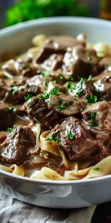 Slow Cooker Beef Stroganoff