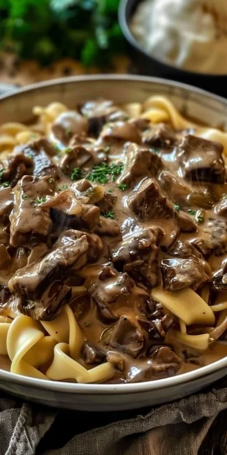 Slow Cooker Beef Stroganoff