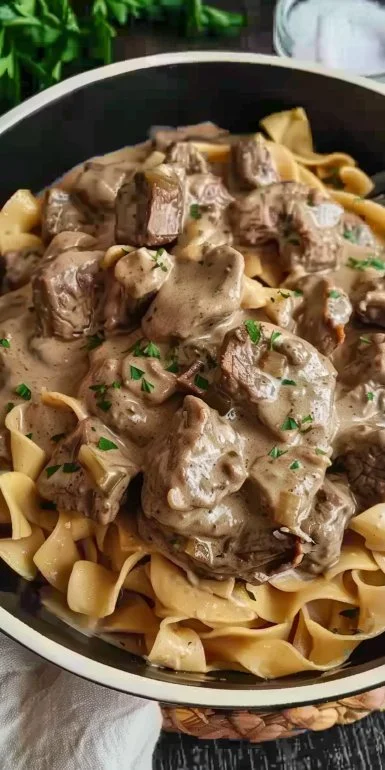Slow Cooker Creamy Beef Stroganoff Recipe