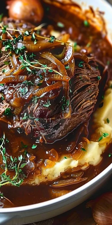 Comforting French Onion Pot Roast - theamazingfood