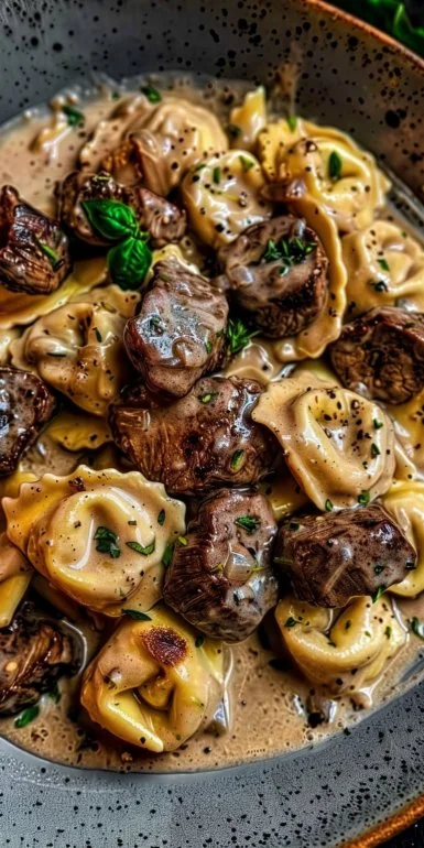 Cracked Garlic Steak Tortellini in Creamhouse Sauce