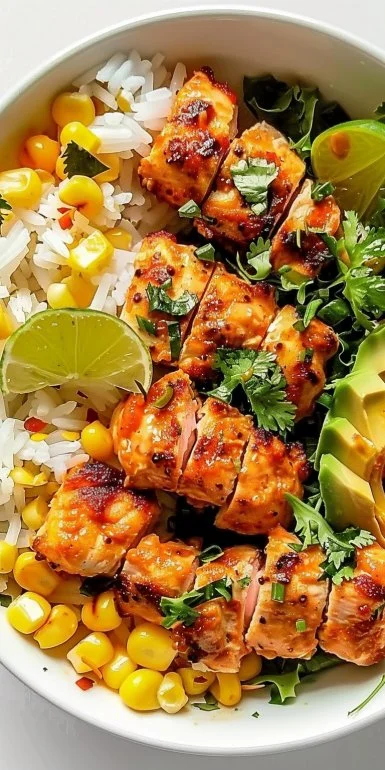 Delicious Easy Street Corn Chicken Bowl ready to serve